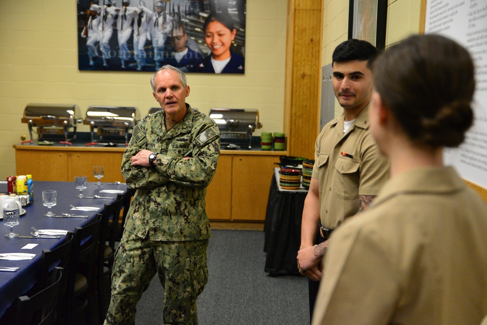 7th Fleet Commander Tours TSC Great Lakes and Learning Sites