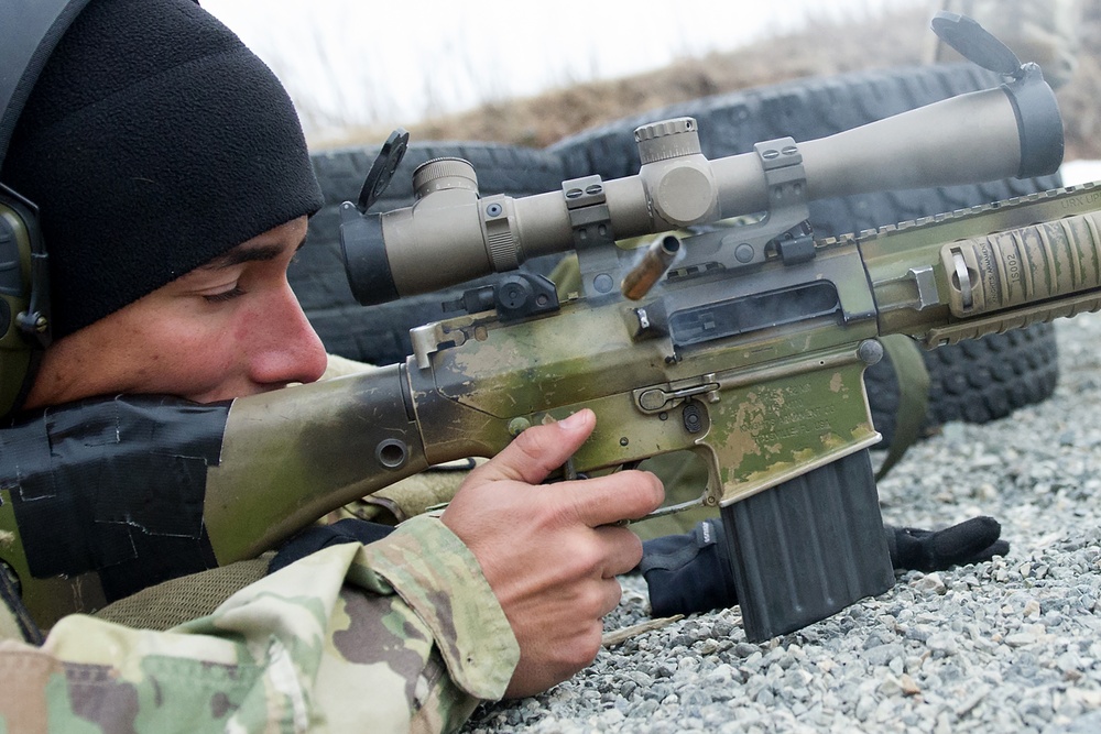 Paratroopers Sharpen Sniper Skills in Alaska