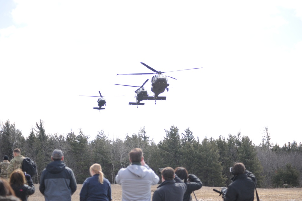 Fort Drum aviators provide local officials with bird’s eye view of Falcon’s Peak exercise