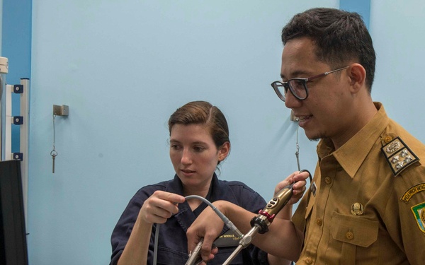 Surgery simulator used onboard USNS Mercy (TAH-19).