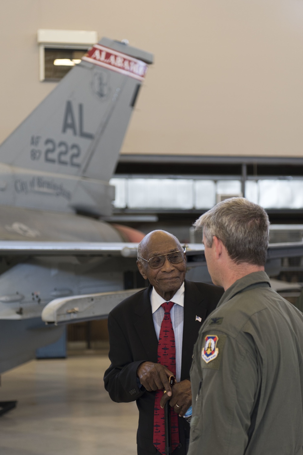 Hillard Pouncey Visits 187th Fighter Wing