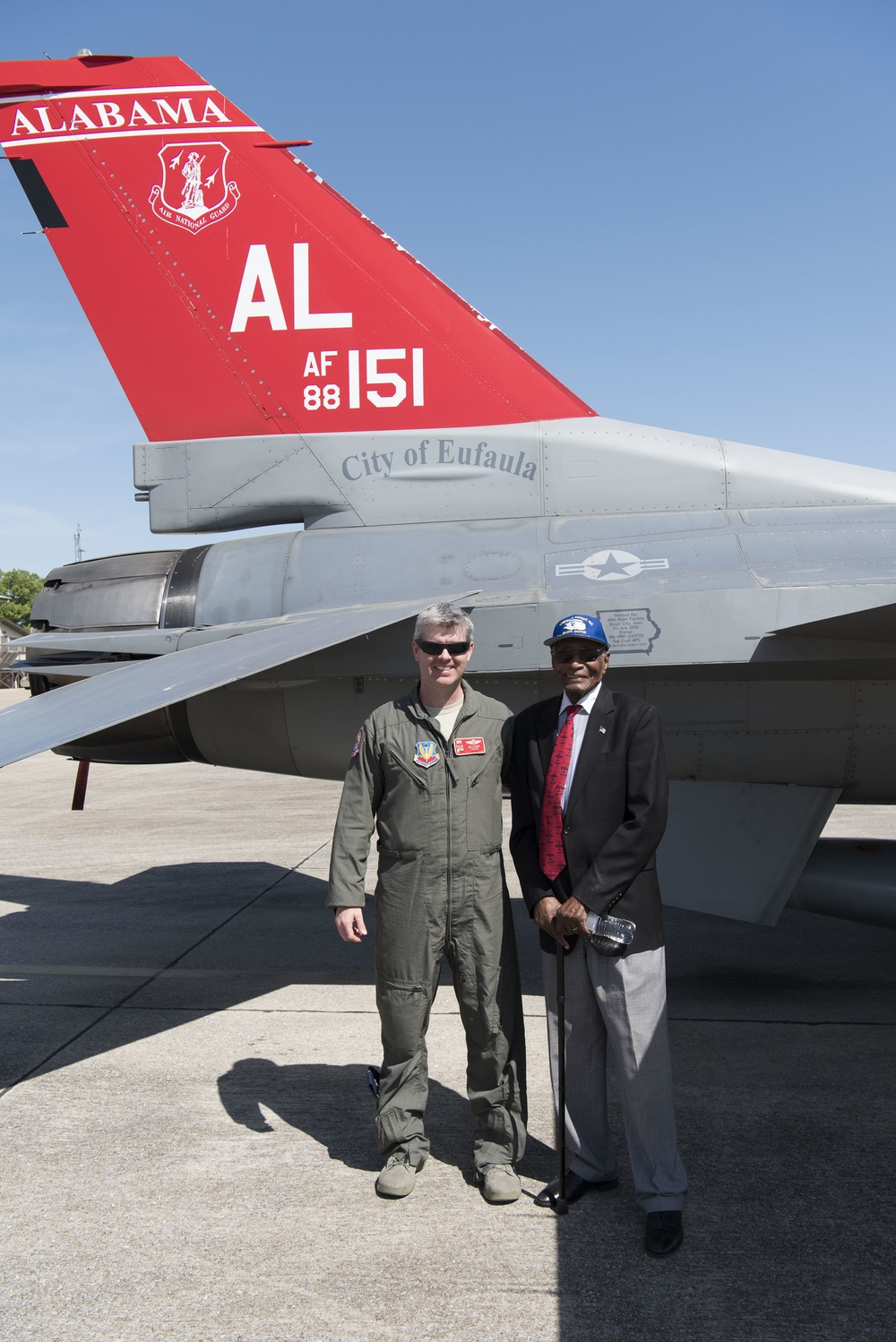 Hillard Pouncey Visits 187th Fighter Wing