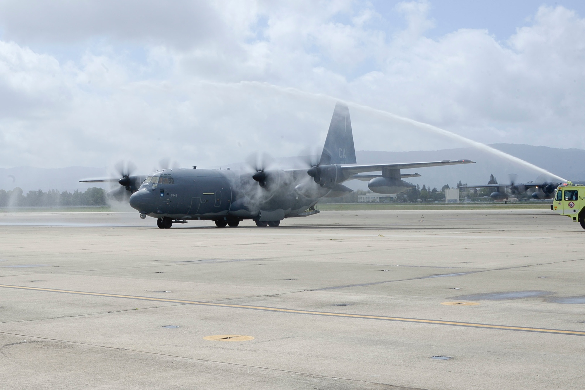 هواپیمای HC-130 Combat King در پرواز