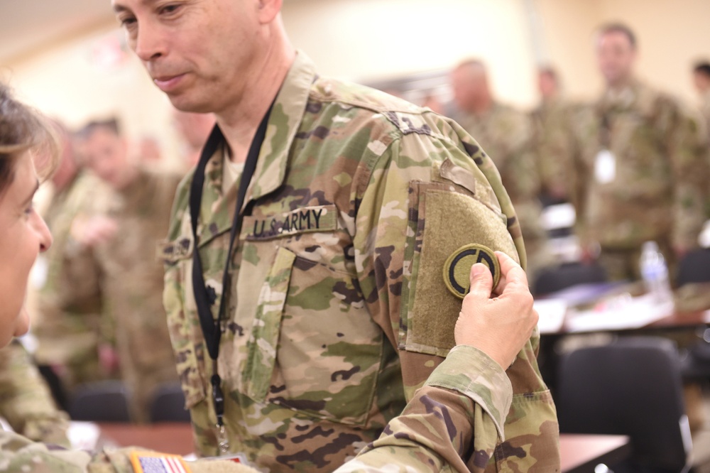 Army Reserve commanders come together for readiness huddle