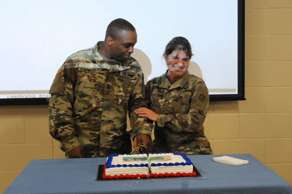 Army Reserve commanders come together for readiness huddle