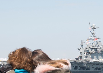 USS Harry S. Truman (CVN 75) and German frigate FGS Hessen (F 221) Depart Naval Station Norfolk