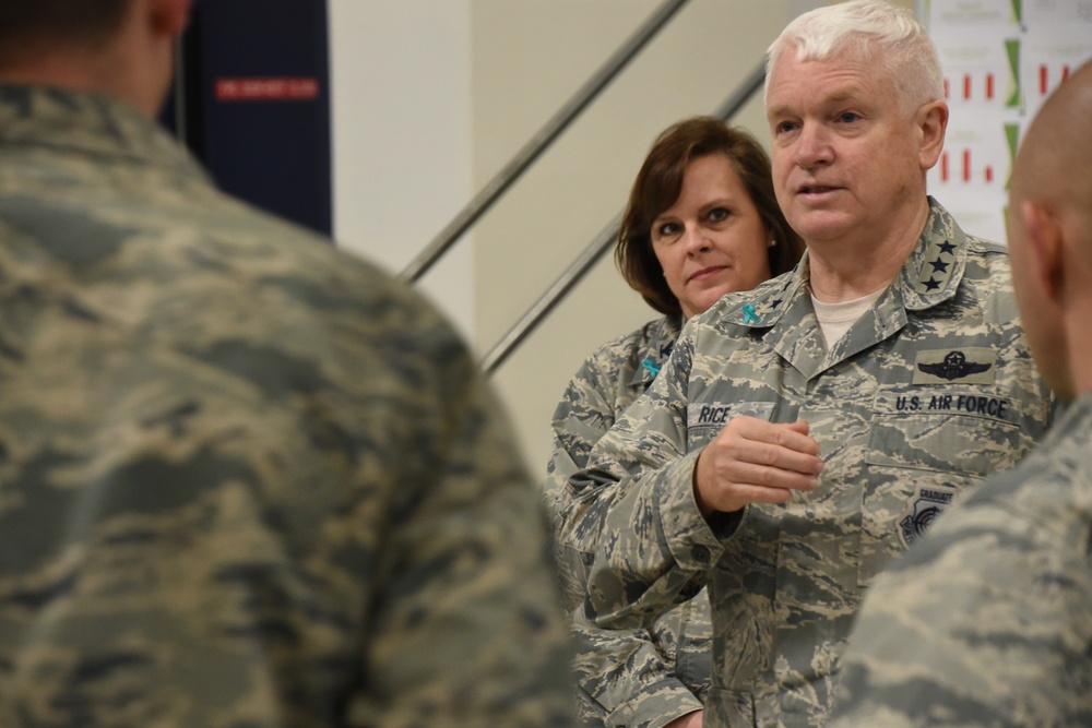 Director of the Air National Guard visits 179th