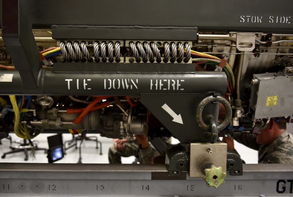 Maintenance Instructor keeps Tyndall Airmen mission-ready