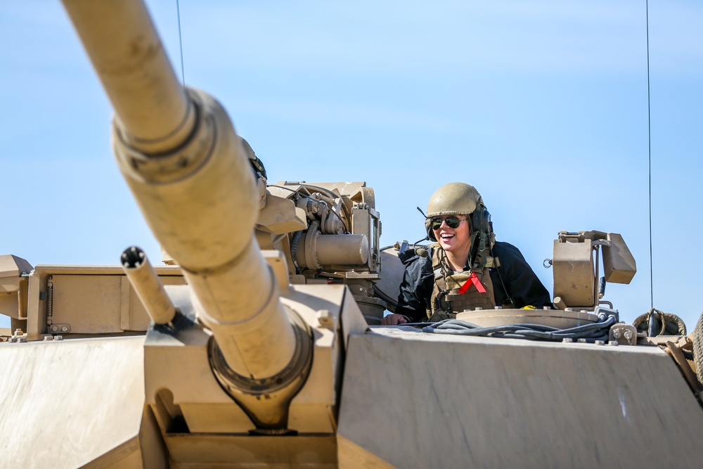 1st Tanks hosts Jane Wayne Day