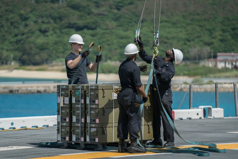 USS Bonhomme Richard Sailors Conduct Ammunition OffLoad