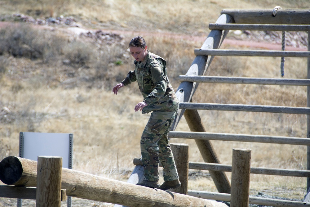 UCCS ROTC Cadets Run 10th Group Obstacle Course