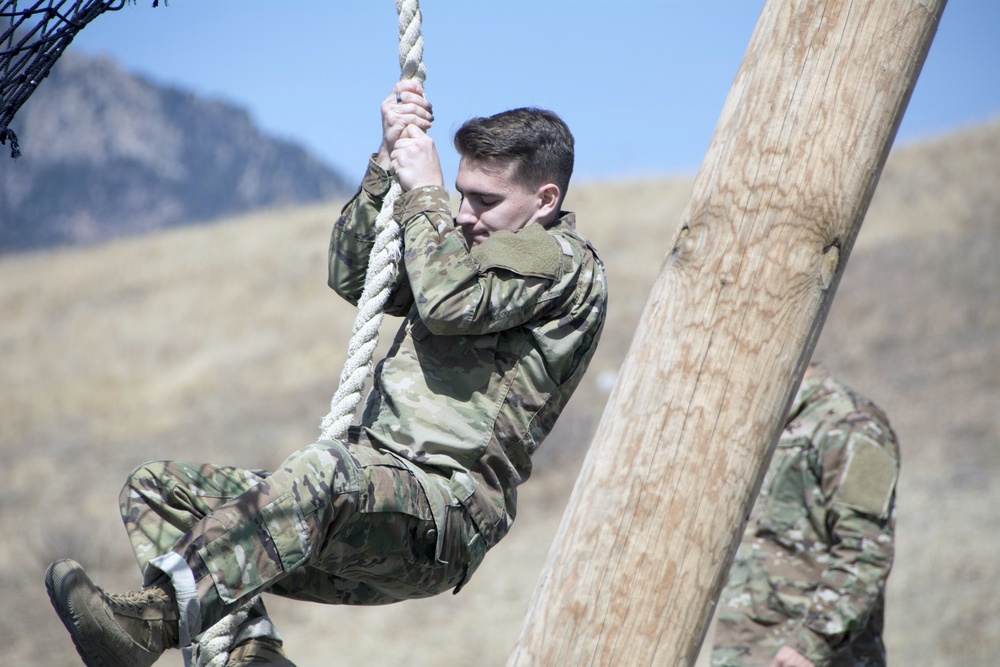 UCCS ROTC Cadet Runs 10th Group Obstacle Course