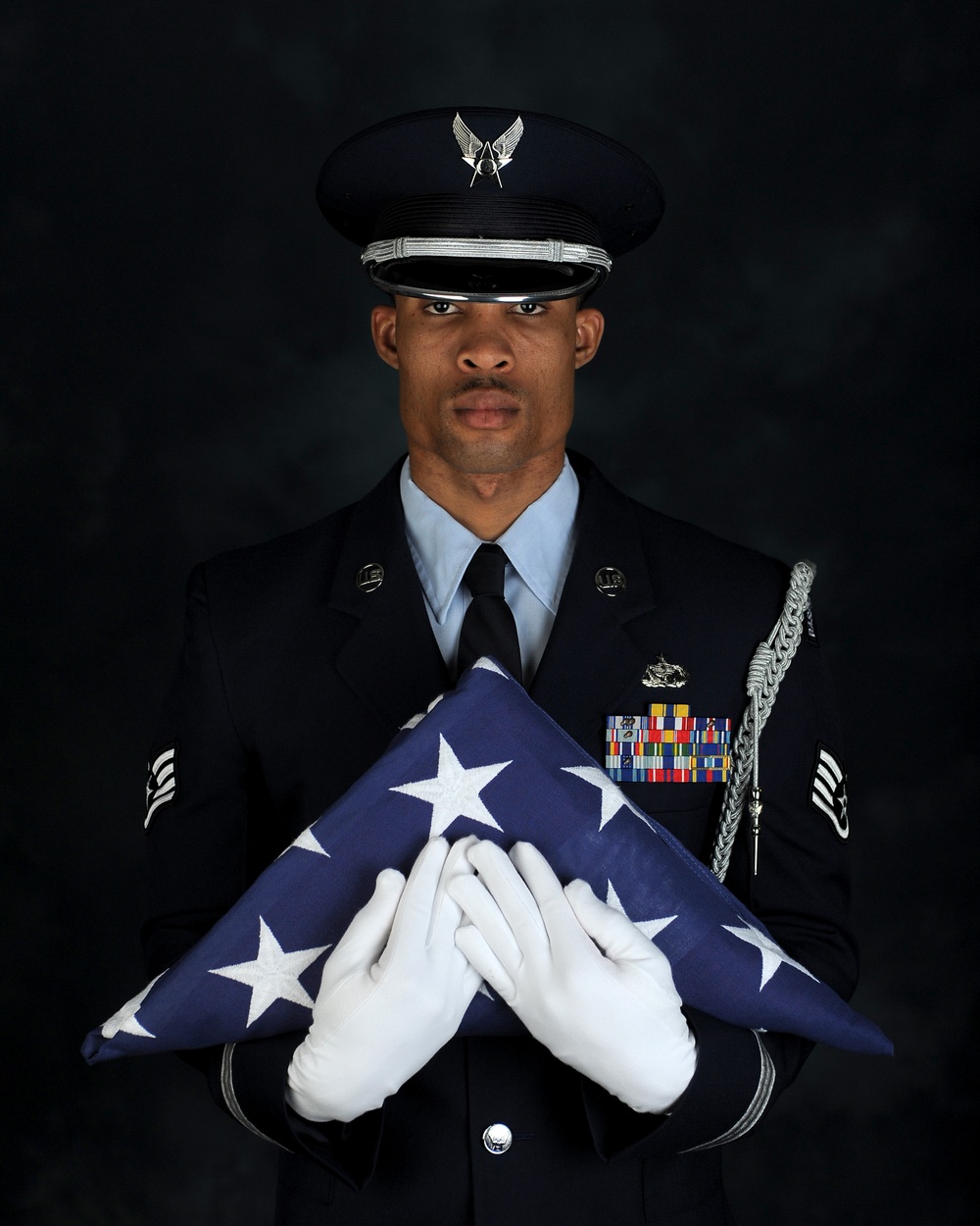 Being a leader: Honor guardsman wins award