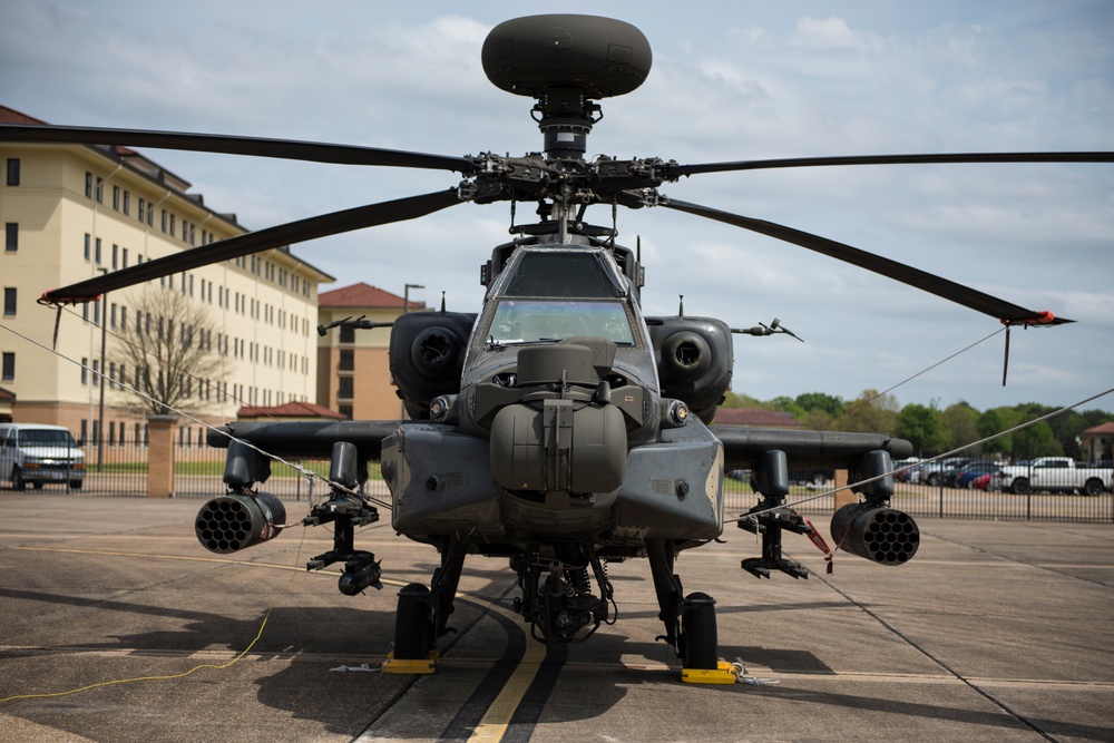 Apache helicopters visit Maxwell