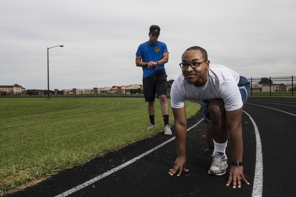Maxwell Airman passes PT test with help of base personal trainer