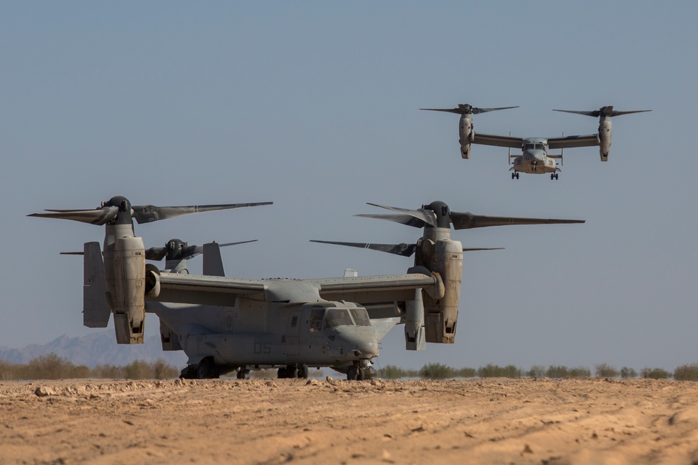 U.S. Marines tackle night tactics