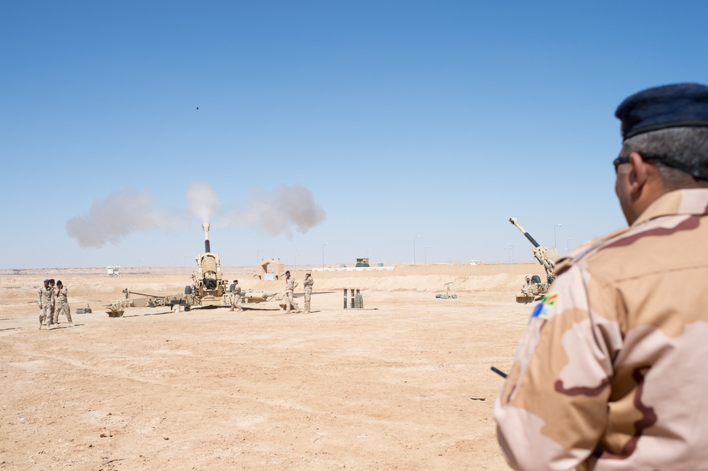 Iraqi artillery training
