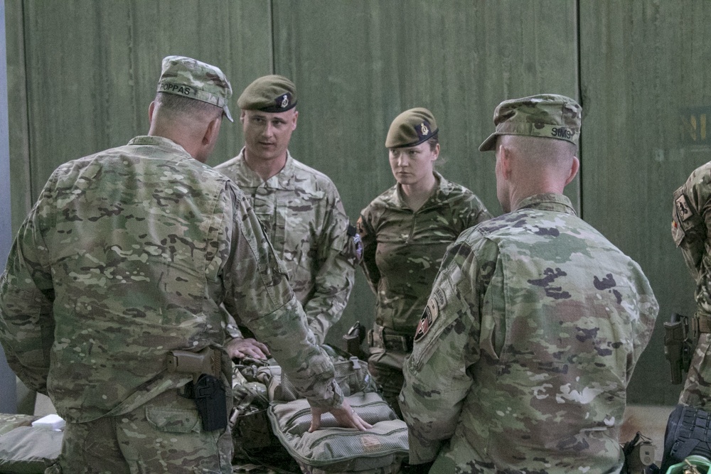 Commander of the 101st Airborne Division Visits Kabul Security Force