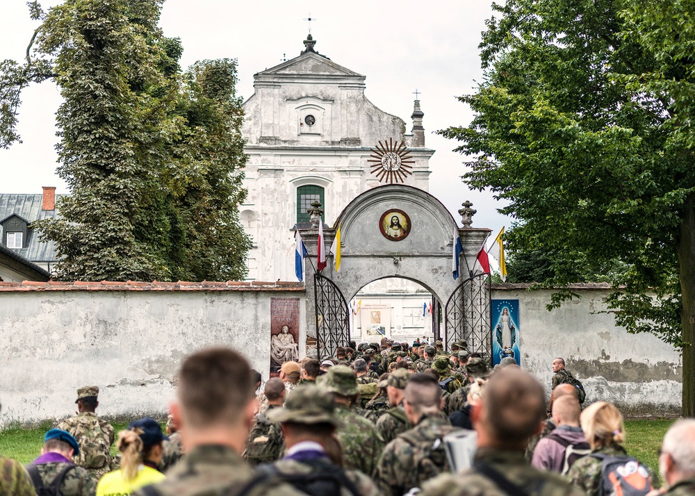 Illinois National Guard Participates in Polish Pilgrimage