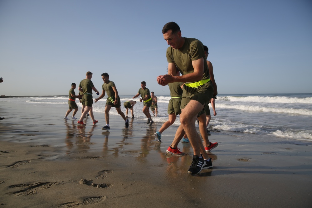 1st Intelligence Battalion physical training