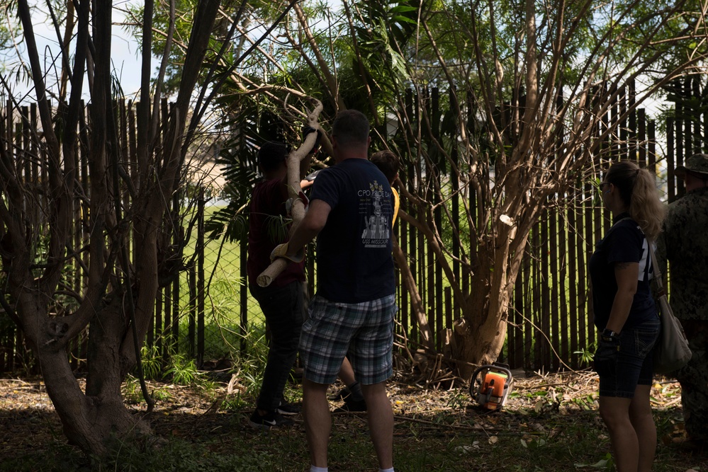 Hawaii service members and families launch Phase II of large scale clean-up