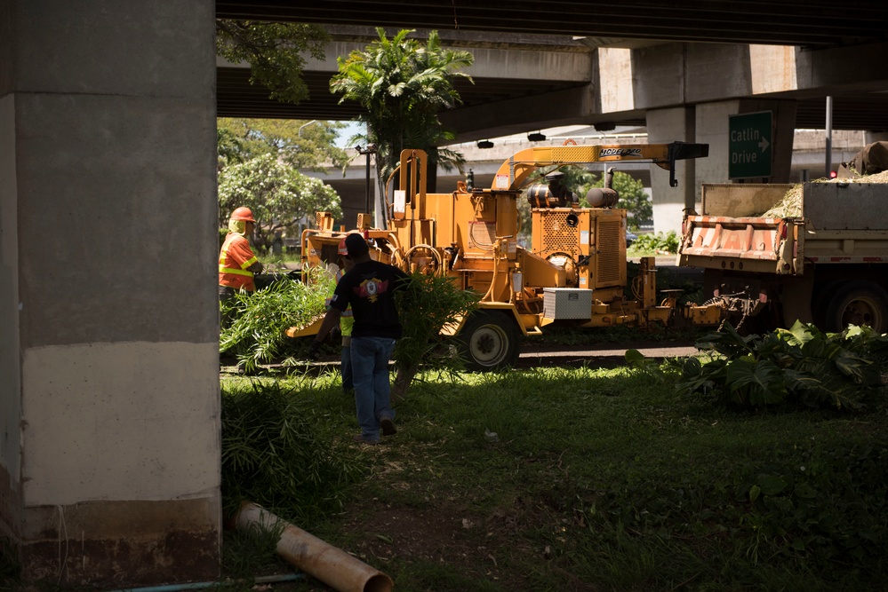 Hawaii service members and families launch Phase II of large scale clean-up