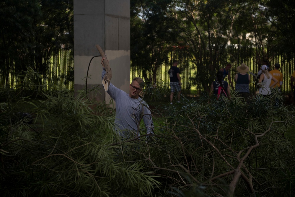 Hawaii service members and families launch Phase II of large scale clean-up