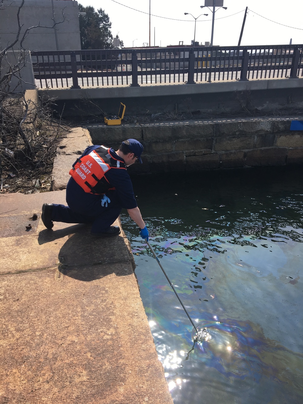 Coast Guard, Mass DEP respond to dielectric oil leak in Mystic River