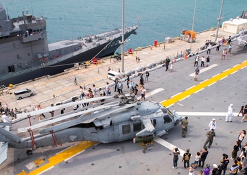 USS Bonhomme Richard (LHD 6) hosts open ship tours during White Beach Festival in Okinawa, Japan.