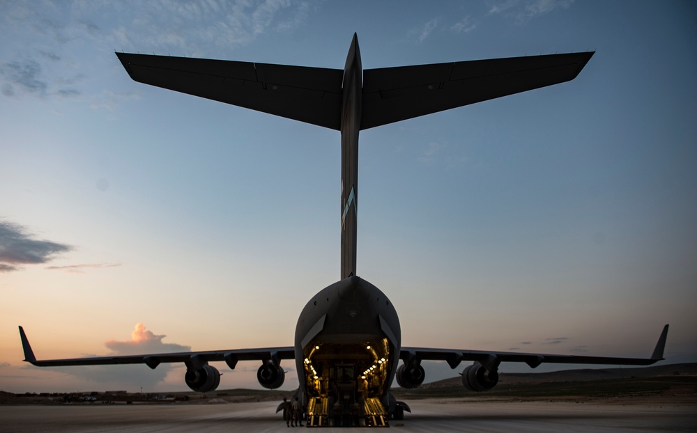 816th EAS Moves Cargo through undisclosed locations in Iraq and Syria