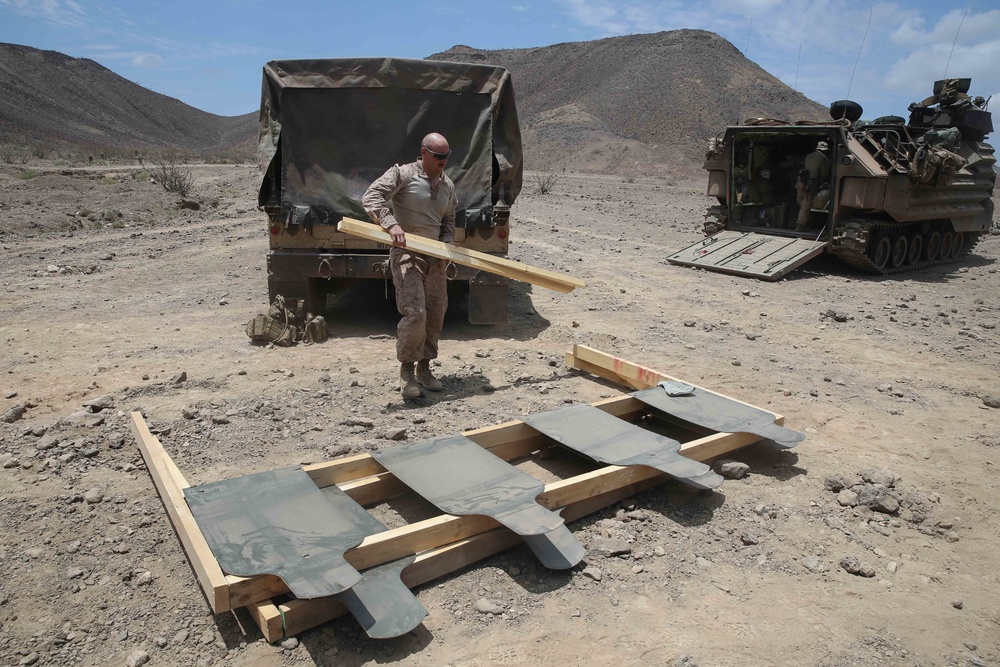 26th MEU enhances combat readiness during live fire range operations
