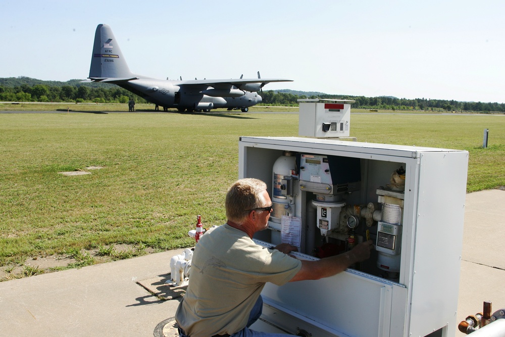 2015 military training at Sparta-Fort McCoy Airport