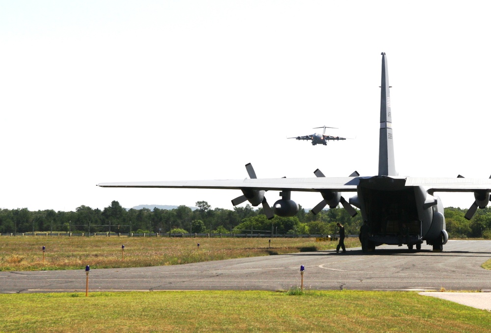 2015 military training at Sparta-Fort McCoy Airport