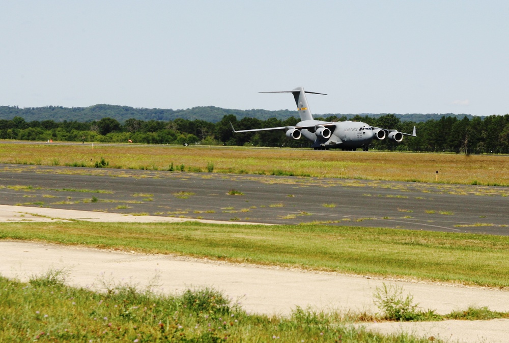 2015 military training at Sparta-Fort McCoy Airport