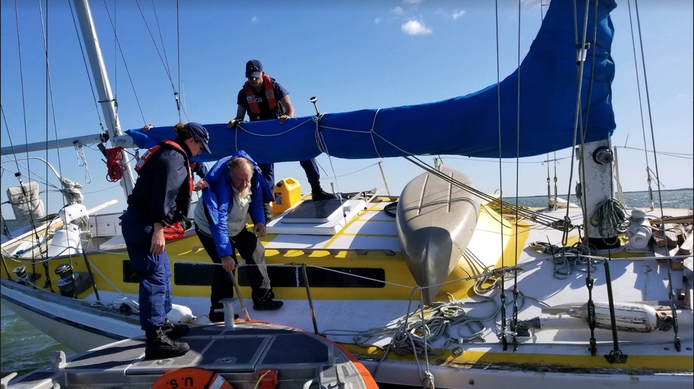 Coast Guard rescues 76-year-old boater from aground sailboat in Crystal River
