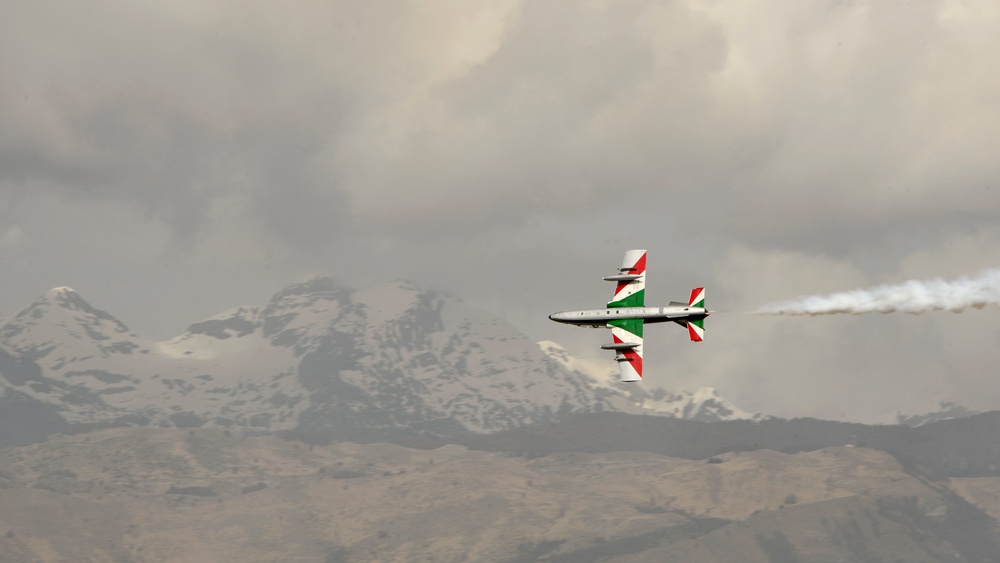 Italian Tricolor Arrows pierce the skies