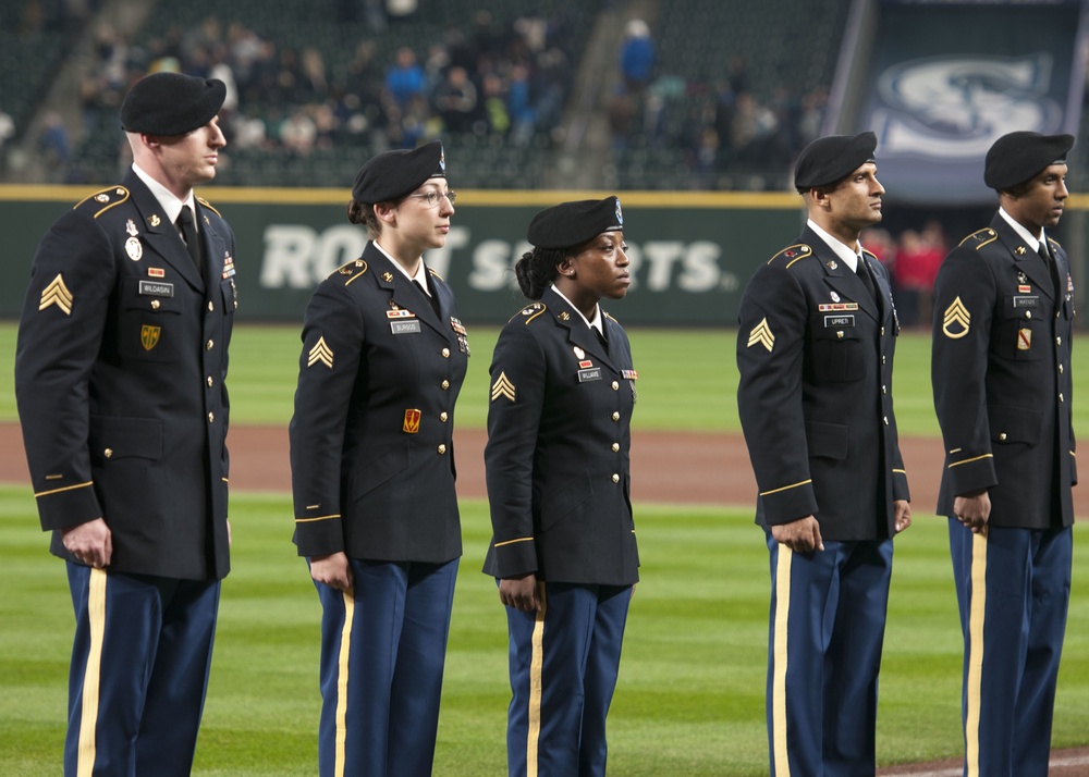 Mariners Host Salute to Armed Forces Night