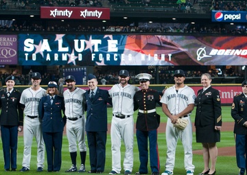 Mariners host Salute to Armed Forces Night