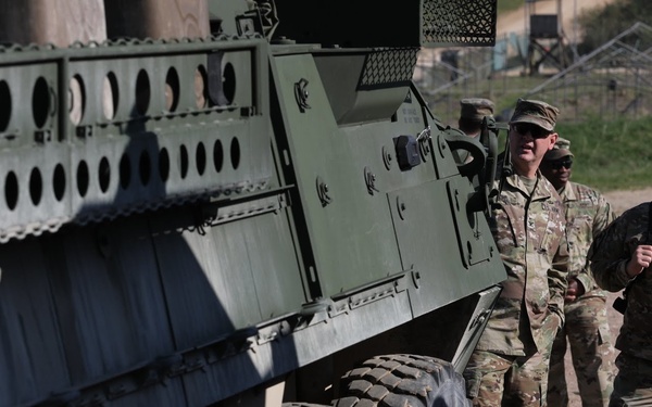 30mm Stryker ICV-D maneuvers