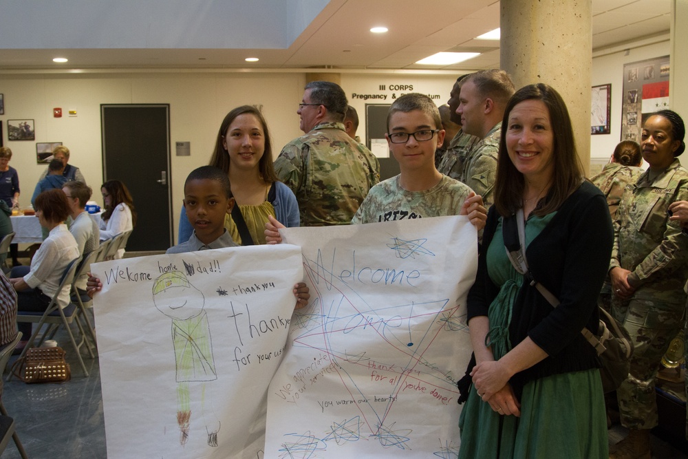 III Corps Soldiers return home from Kuwait deployment