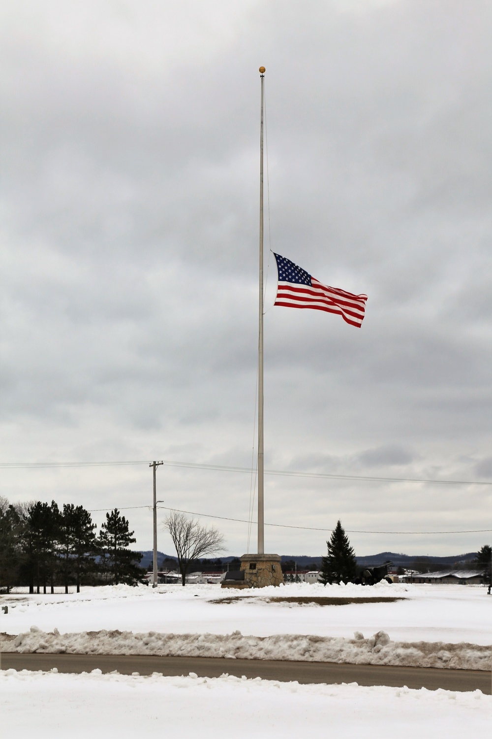 Flag lowered at Fort McCoy to honor former First Lady Barbara Bush