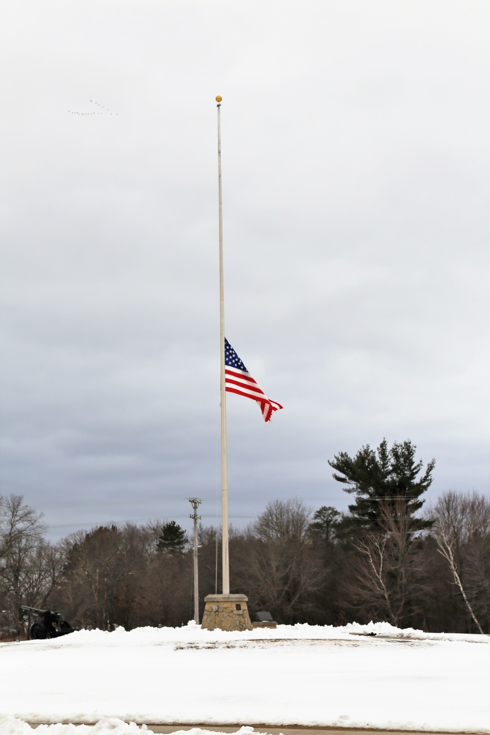 Flag lowered at Fort McCoy to honor former First Lady Barbara Bush