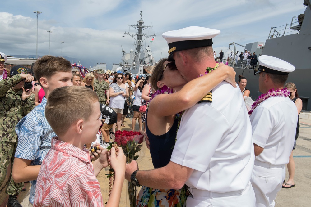 USS Michael Murphy Returns Home