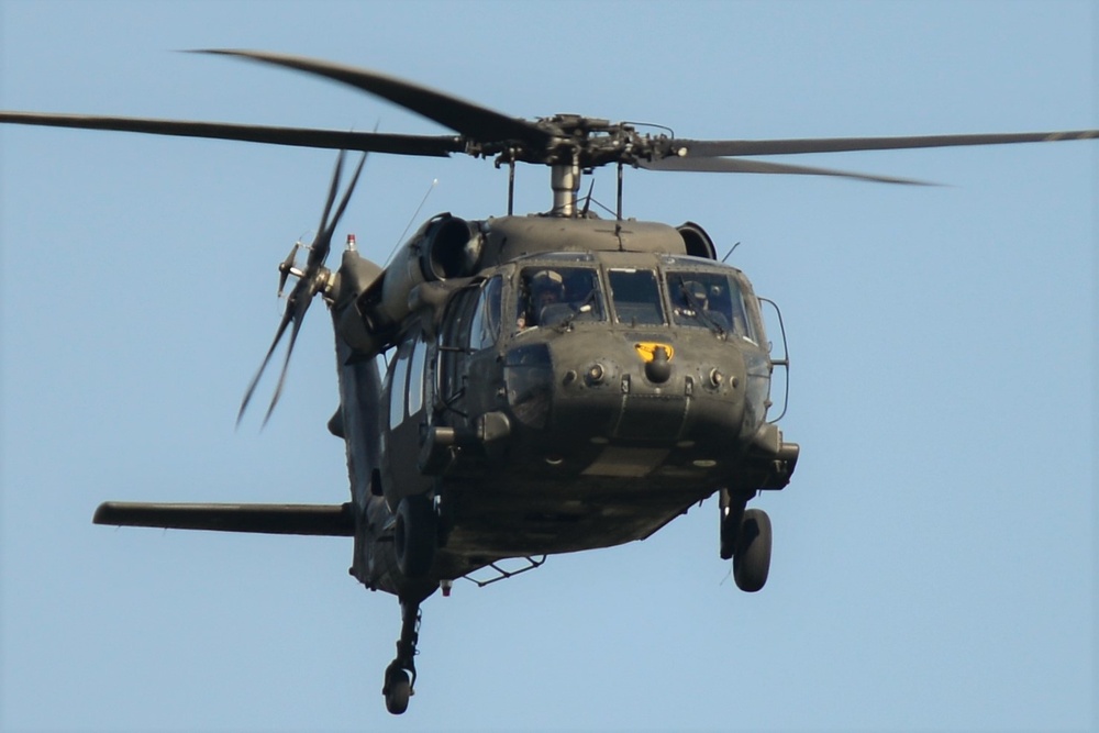 UH-60 Black Hawk Helicopter Traffic Pattern Training Flight
