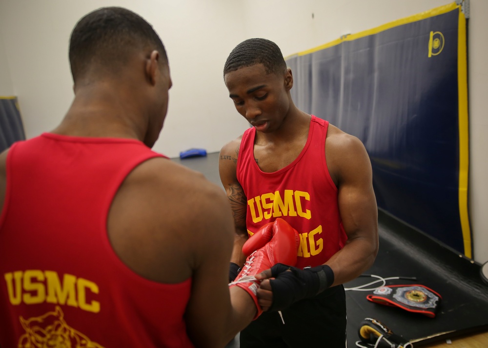 Fighters represent USMC in boxing exhibition