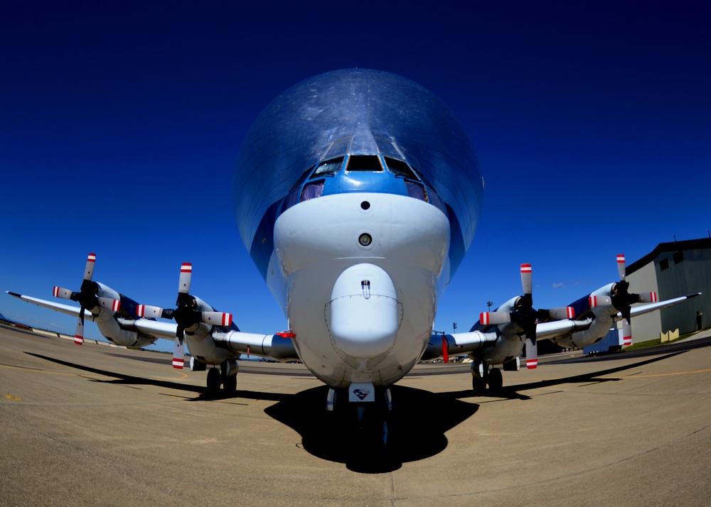 NASA Super Guppy arrives