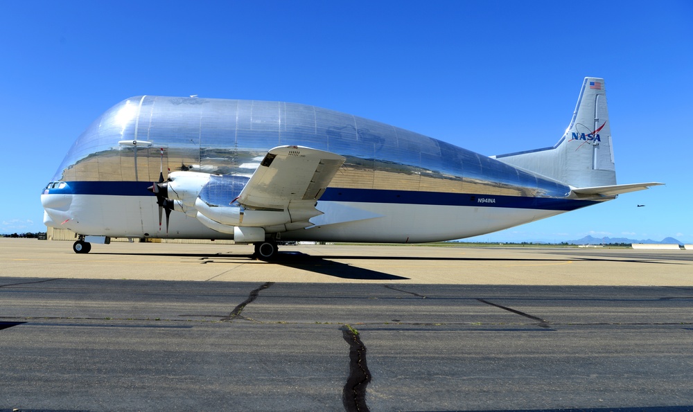 NASA Super Guppy arrives