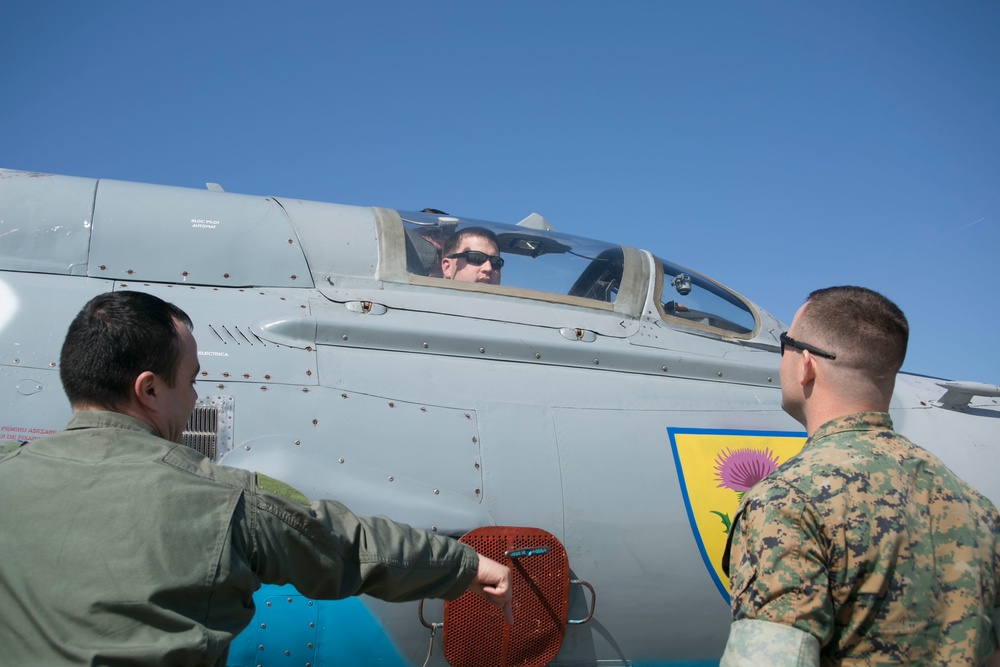 Come Fly With Me: BSRF 18.1 US Marines, Romanian pilots discuss TACP integration