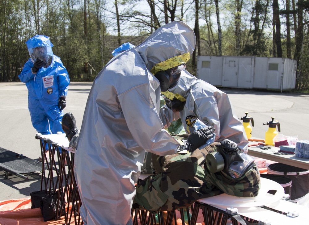 U.S. Army Reserve Soldiers achieve CBRN readiness with Dugway Mobile Training Team, Special Forces