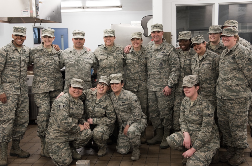 Chief of NGB visits 193rd SOW